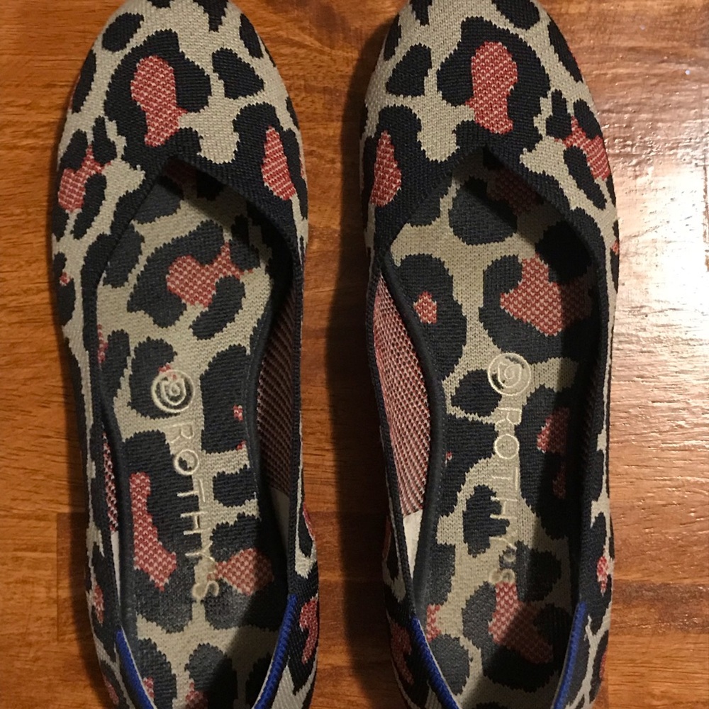 RETIRED Rothy’s The Flat Red Cat Size 9 1/2
